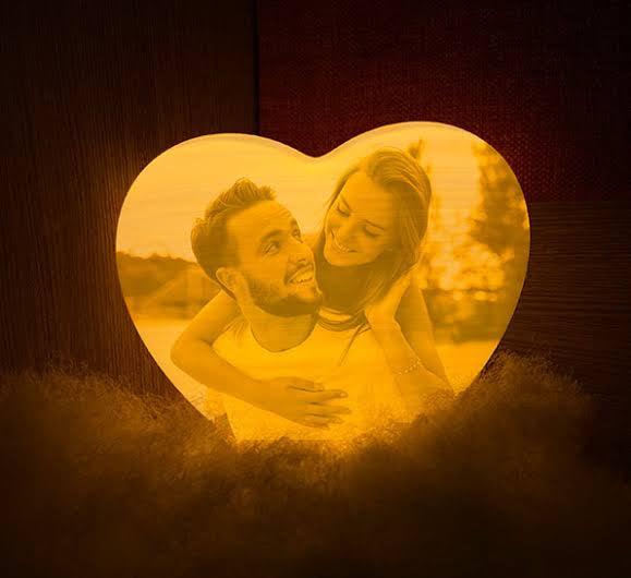 3D Heart Moon Lamp (15cm) - Gifty